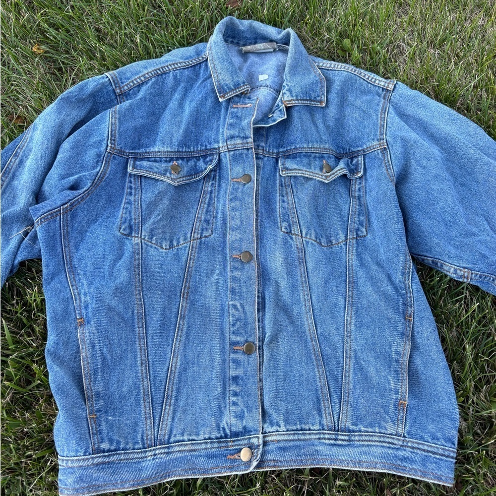 VTG River Trader Denim Distressed Jean Jacket Trucker size small *FLAW - Picture 2 of 9